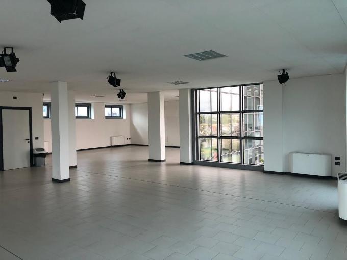 UFFICIO in zona Mancasale a Reggio Emilia